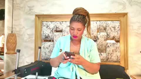 Snapshot of zoley_watson chatting on 02-24-26, 03:04 zoley online show from 02-24-26, 03:04