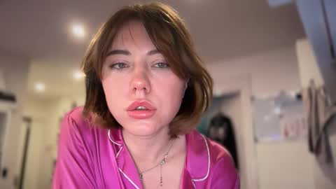 Melani online show from 03-25-26, 10:38