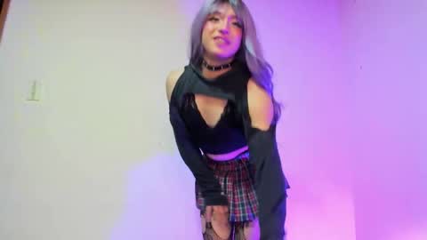 Snapshot of zoren333 chatting on 12-03-25, 01:13 ZOREN online show from 12-03-25, 01:13