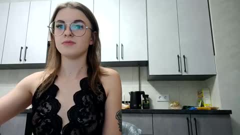 zoriana20 online show from 10-07-25, 06:27