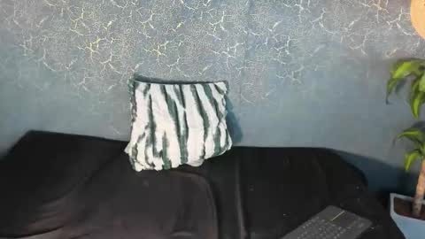 Zoe And Frienda online show from 10-10-25, 06:18