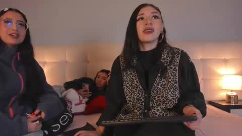 cintya kors online show from 01-14-25, 02:08