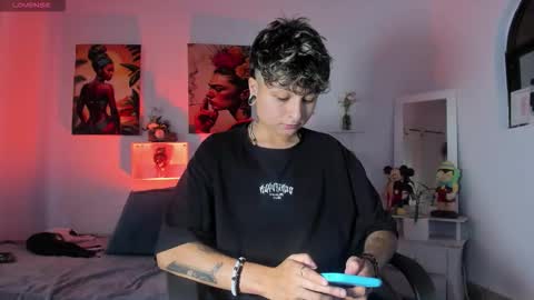 Zury Ramirez online show from 11-23-25, 08:08