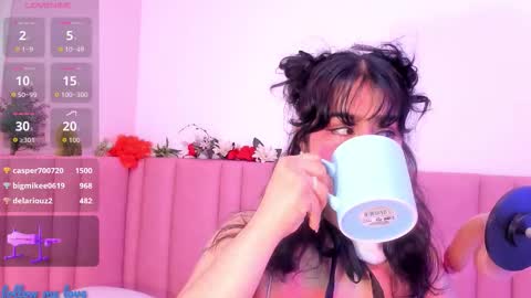 Snapshot of zyle_boobs_ chatting on 10-31-25, 12:06 ZYLE online show from 10-31-25, 12:06