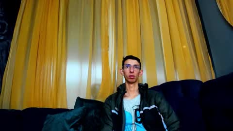 Snapshot of zyronight chatting on 11-04-25, 07:13 Zyro Nigth online show from 11-04-25, 07:13