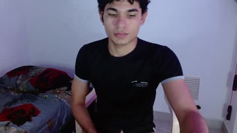 Snapshot of zyrosxk chatting on 12-11-24, 05:00 antonio felipe online show from 12-11-24, 05:00