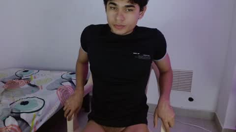 Snapshot of zyrosxk chatting on 12-27-24, 06:35 antonio felipe online show from 12-27-24, 06:35
