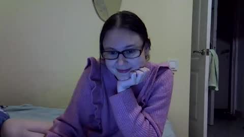 Snapshot of zyuhre chatting on 10-17-25, 11:29 Zyuhre online show from 10-17-25, 11:29