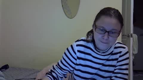 Snapshot of zyuhre chatting on 11-03-25, 09:16 Zyuhre online show from 11-03-25, 09:16