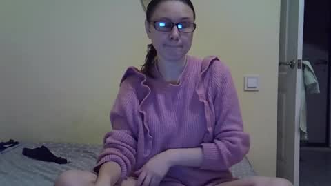 Snapshot of zyuhre chatting on 11-07-25, 11:16 Zyuhre online show from 11-07-25, 11:16