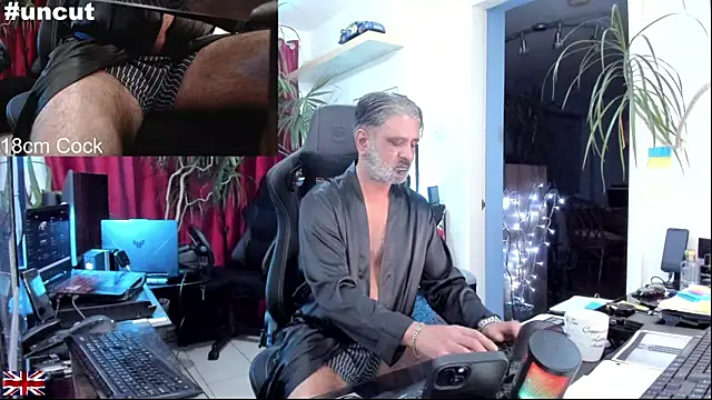 OnlineBossUK online show from 10-21-25, 06:08