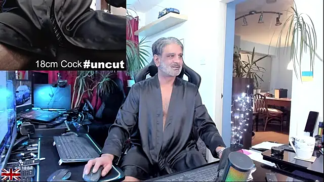 OnlineBossUK online show from 12-16-25, 10:59