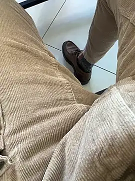 Snapshot of buodiculo chatting on 03-19-25, 02:46 buodiculo online show from 03-19-25, 02:46