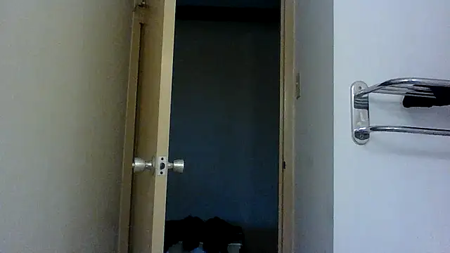 Snapshot of DADDY_KANE8--- chatting on 01-09-25, 04:17 DADDY KANE8--- online show from 01-09-25, 04:17