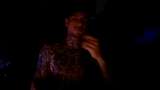 Snapshot of DADDY_KANE8--- chatting on 02-05-26, 11:42 DADDY KANE8--- online show from 02-05-26, 11:42