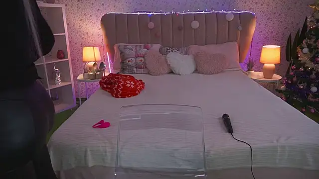 MissyMartinez online show from 12-20-25, 08:10