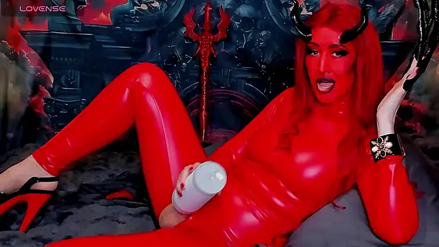 EvaDominatrix online show from 10-12-25, 07:46