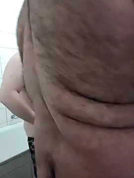 Snapshot of genderfluidco2 chatting on 11-29-25, 08:23 genderfluidco2 online show from 11-29-25, 08:23