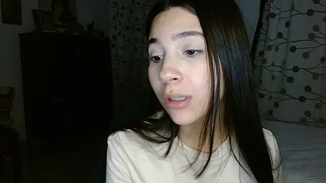 mia  lopez  online show from 01-05-25, 12:42