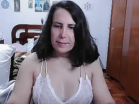 Snapshot of LauraVicttoria361215 chatting on 03-10-25, 10:48 LauraVicttoria361215 online show from 03-10-25, 10:48