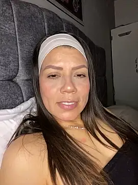 martina contreras online show from 02-09-26, 04:05