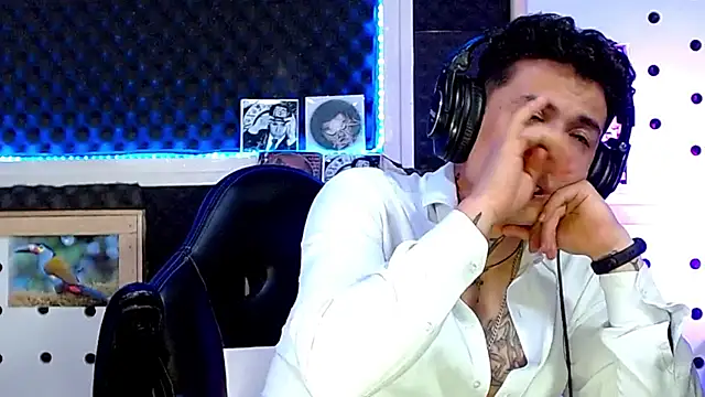 Darko0717 online show from 01-22-25, 01:31