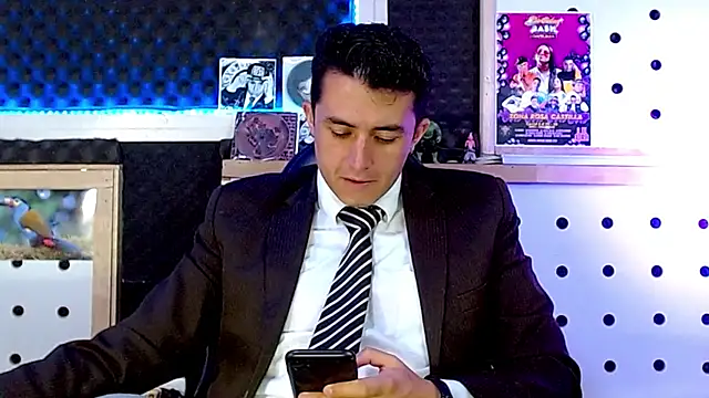 Darko0717 online show from 01-30-25, 02:58
