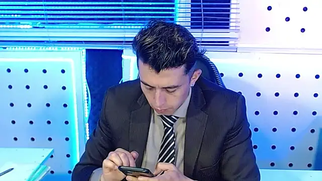 Darko0717 online show from 11-18-25, 12:31