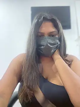 Snapshot of Black_Beauty997 chatting on 02-12-25, 05:37 Black Beauty997 online show from 02-12-25, 05:37