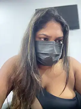 Snapshot of Black_Beauty997 chatting on 02-20-25, 06:46 Black Beauty997 online show from 02-20-25, 06:46