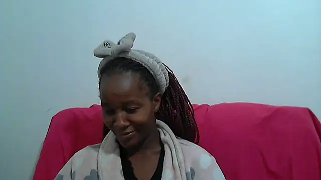 sluttylaura21 online show from 02-20-25, 06:17