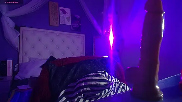 samanthaanderson  online show from 12-13-24, 05:43