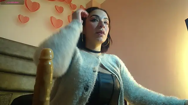 samanthaanderson  online show from 01-08-25, 09:23