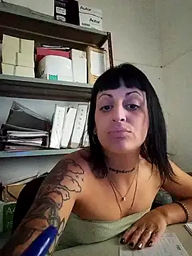 estefyzapata online show from 02-03-26, 06:46
