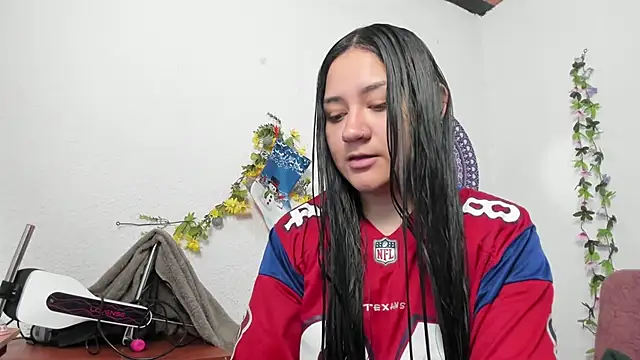 Hanna moore1 online show from 01-02-25, 05:39