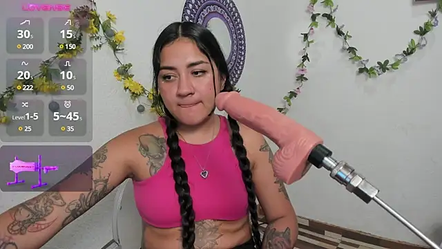 Hanna moore1 online show from 03-20-25, 10:18