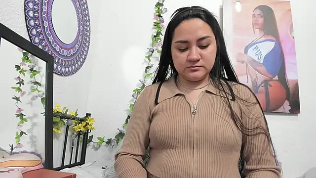 Hanna moore1 online show from 10-01-25, 06:47