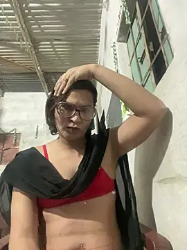 Snapshot of Apple00001@xh chatting on 02-06-26, 10:24 Apple00001xh online show from 02-06-26, 10:24