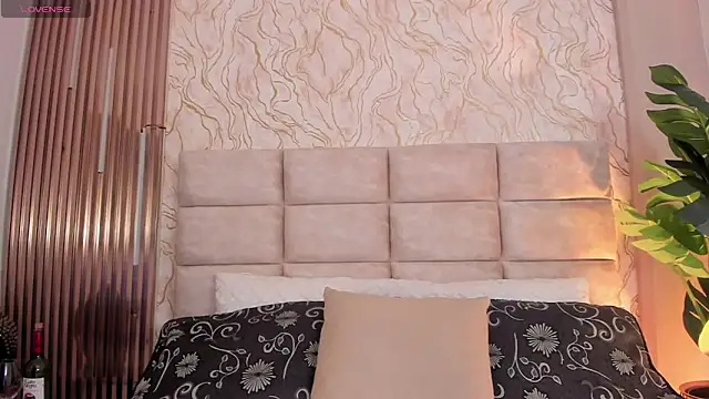 Snapshot of Gaia_Stone chatting on 03-26-26, 10:54 Gaia Stone online show from 03-26-26, 10:54