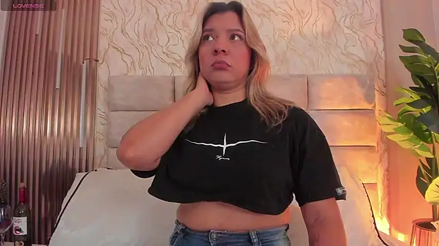 Snapshot of Gaia_Stone chatting on 03-27-26, 10:59 Gaia Stone online show from 03-27-26, 10:59