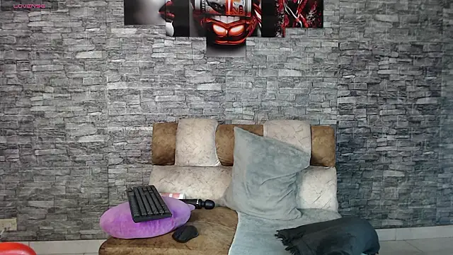 Danna Paolaa  online show from 02-06-26, 05:12