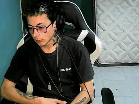 Jughead 16 online show from 10-01-25, 05:02