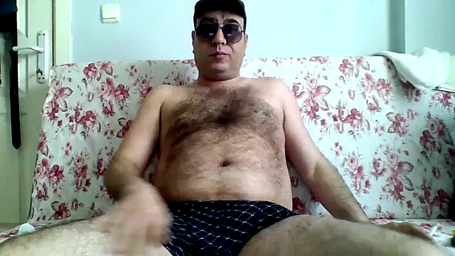 Snapshot of fraud705 chatting on 03-20-26, 11:26 fraud705 online show from 03-20-26, 11:26