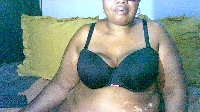 YELLOW BONE online show from 10-05-25, 08:29