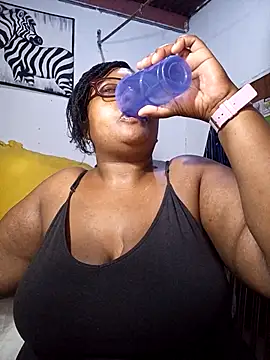 YELLOW BONE online show from 02-10-26, 08:35