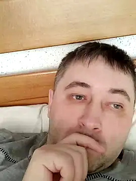 Snapshot of tores992 chatting on 12-15-24, 10:50 tores992 online show from 12-15-24, 10:50