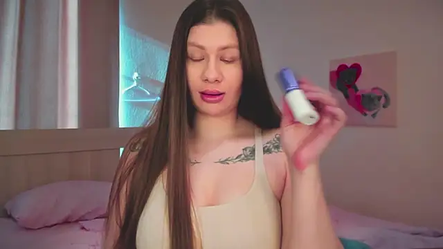 Snapshot of JuicyHelenX chatting on 03-07-26, 01:30 JuicyHelenX online show from 03-07-26, 01:30