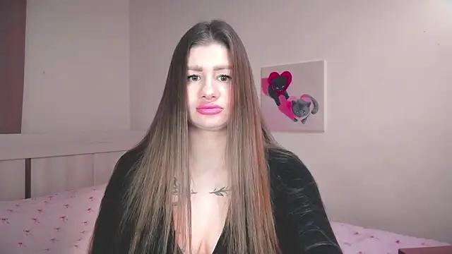 Snapshot of JuicyHelenX chatting on 03-09-26, 05:17 JuicyHelenX online show from 03-09-26, 05:17