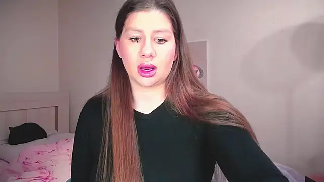 Snapshot of JuicyHelenX chatting on 03-21-26, 07:17 JuicyHelenX online show from 03-21-26, 07:17