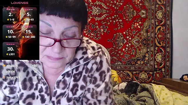 Snapshot of Sandra_Carina chatting on 10-24-25, 03:41 Sandra Carina online show from 10-24-25, 03:41